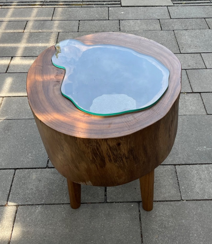 Suarholz Massiv - Beistelltisch/Nachttisch 47cm x 50cm I Naturholz, Unikat